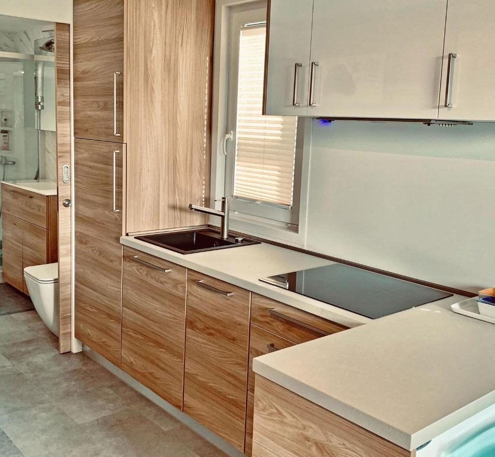 Bonita Houseboat Apartment Portorose Exterior foto