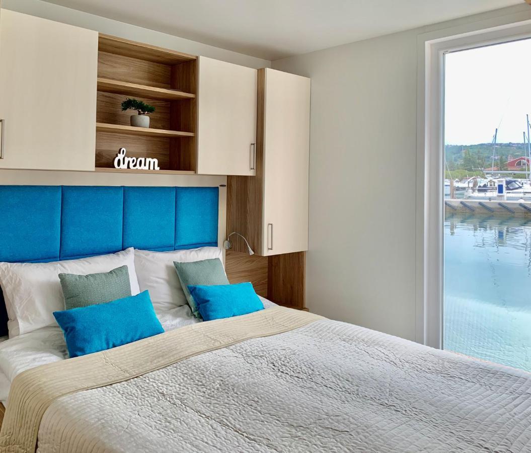 Bonita Houseboat Apartment Portorose Exterior foto
