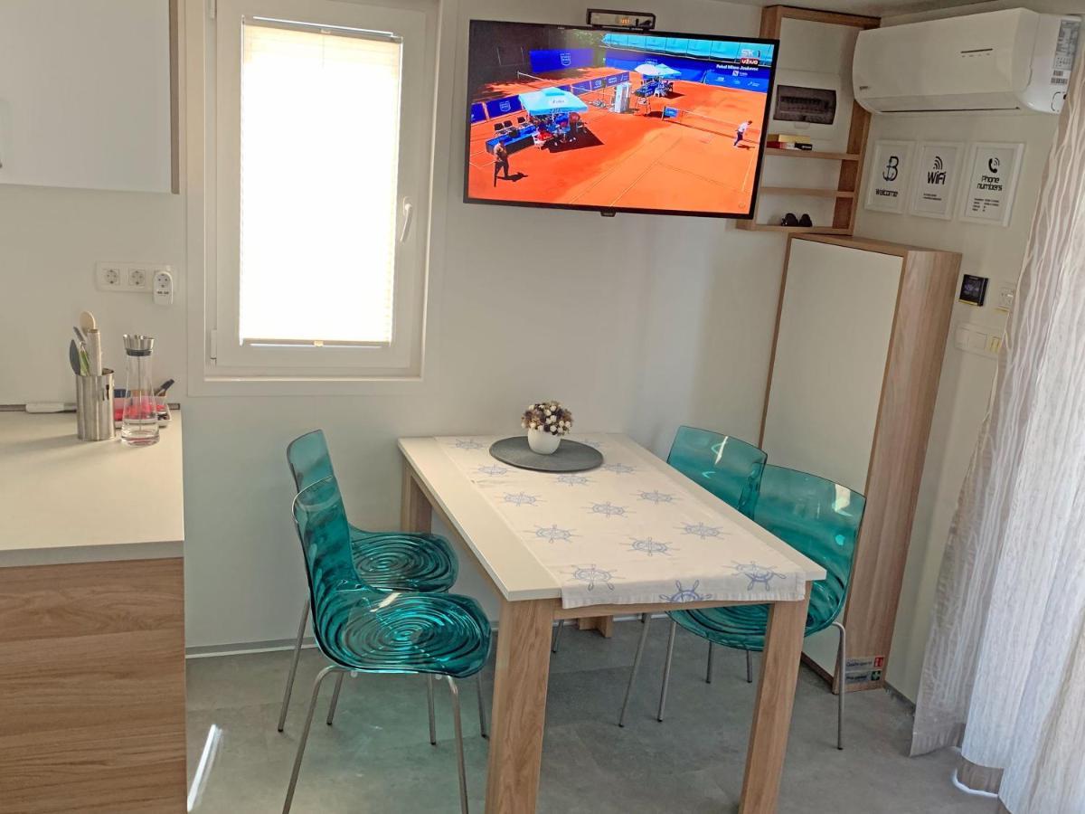 Bonita Houseboat Apartment Portorose Exterior foto